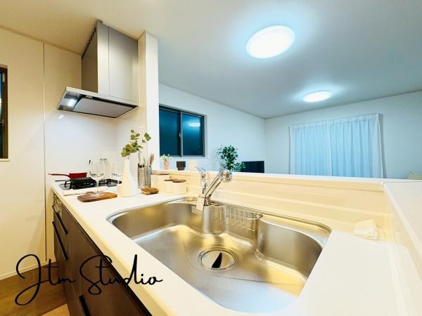 Lb` Ƒ߂ɊLb`ƑcR^Cł[ՂȂ̂ŗ⒲ȂǍׂȕXbLЕt܂