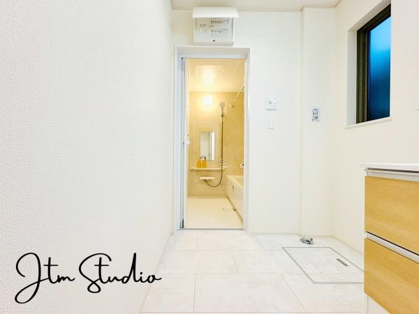 ʑEʏ t̖邢ʎł􎼋CɓւłĐɕۂƂł܂IƗʑ͎gǂ[͂܂