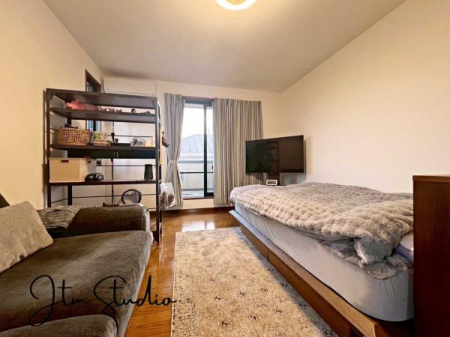 Q 邢R鋏ǂȃCeAɂ̂l̂yłˁ傫ȑ̌ӂ閾邢ԁASnǂA芰e̋Ԃł