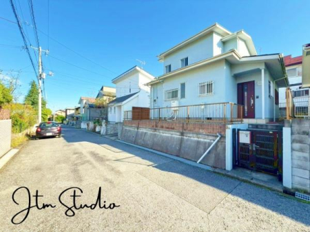 OʓH܂ތnʐ^ uZށvȂAC悭ASLɉ߂ĂقBȑz߂ĂĂ܂􂨉Ƃ̎AX̎A̎AłkĂ􂠂Ȃɂ҂̏Z܂܂傤