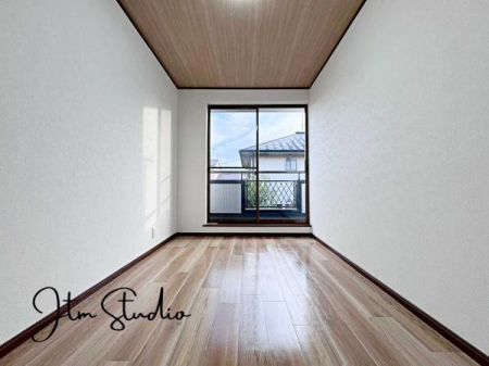 q 邢RmǂȃCeAɂ̂l̂yłˁ傫ȑ̌ӂ閾邢ԁASnǂA芰e̋Ԃł