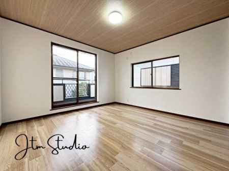 Q 2z閾邢łۂɃxbh΁A炩ȗzł}ꂻłˁI