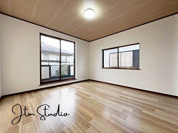 Q 2z閾邢łۂɃxbh΁A炩ȗzł}ꂻłˁI