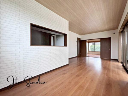 rO rOLƂ͂ƁAƑW܂cR܂ƂƂȂ܂Ƒ̏Ί炪złƂЈx