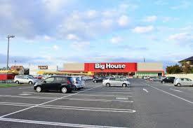 ӊ yX[p[zrbOnEXΌXF300m