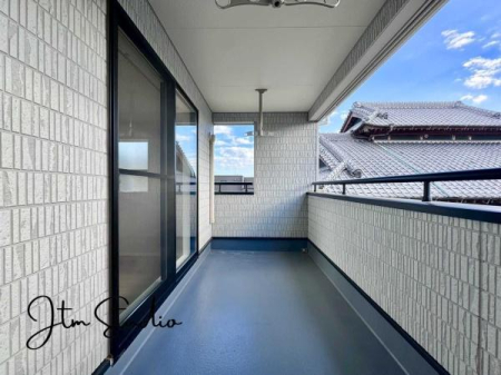 oRj[ u₩ȕSn悭AJIȃoRj[B̓R[q[Ўɐ[ċzA͐𒭂߂ȂقƈꑧBX̕炵ɂƂʊvXĂAȋԂɂ͂܂B