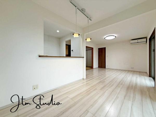 rO rOLƂ͂ƁAƑW܂cR܂ƂƂȂ܂Ƒ̏Ί炪złƂЈx