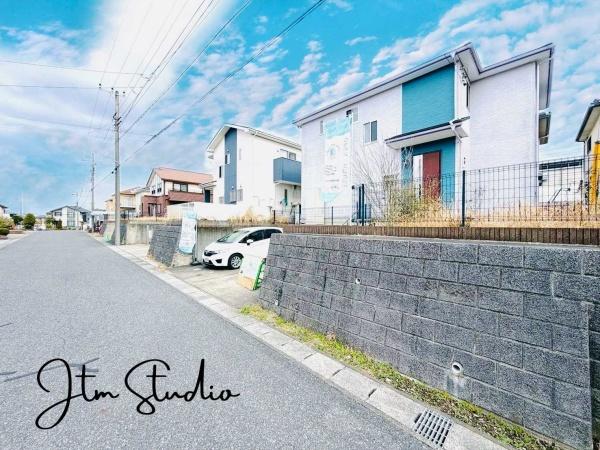 �O�ʓ��H�܂ތ��n�ʐ^ �u���̔N���ŏZ��[�����g�߂�̂��S�z�v
�u���Ȏ������Ȃ����ǏZ��[���g�߂�H�v
�Z��[���ɐ��ʂ����X�^�b�t�����q�l�̃}�C�z�[���w�����T�|�[�g�������܂���
���C�y�ɂ��⍇���������B