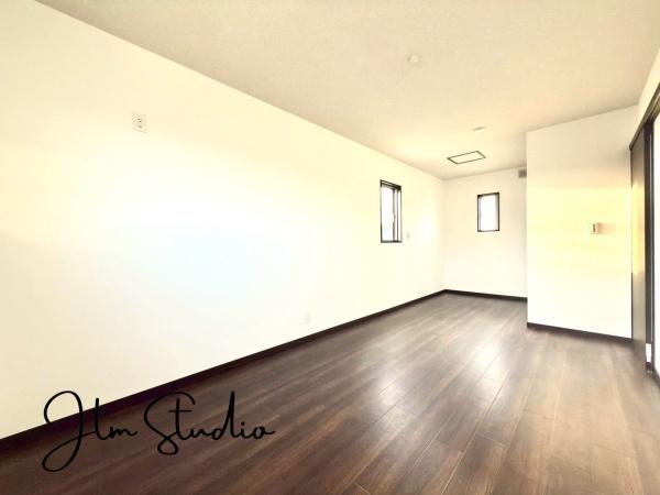 Q 邢R鋏ǂȃCeAɂ̂l̂yłˁ傫ȑ̌ӂ閾邢ԁASnǂA芰e̋Ԃł