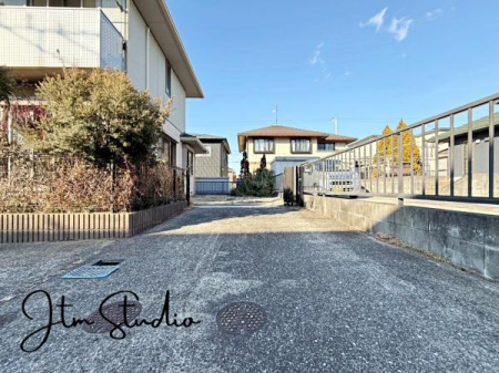 ���ԏ� �J�[�X�y�[�X����������m�ہ�Z�J���h�J�[�₨�F�B���ĂԂƂ��ɕ֗��Ȃ̂ŎԍD���̃p�p�ɂ��}�}�ɂ��������ł��ˁ�