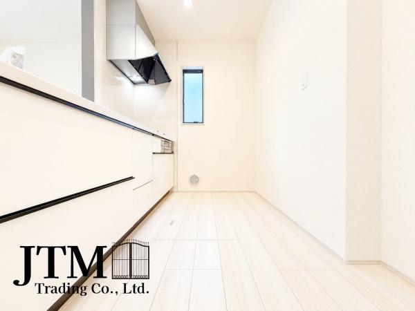 �L�b�`�� ��ƃX�y�[�X��傫���Ƃ����L�b�`�����v�w������ăL�b�`���ɗ����Ă����������₷����Ƃ肠��L���I�H��ނ���������ƕЕt�����[�͂����҂ł��܂���